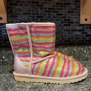 UGG Classic Short Rainbow Sequin Boots Pink Yellow Women's 6 EUC Pride Fun